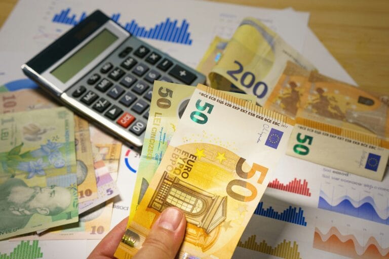 Όλες οι αλλαγές στους φόρους (και όχι μόνο) για το 2026