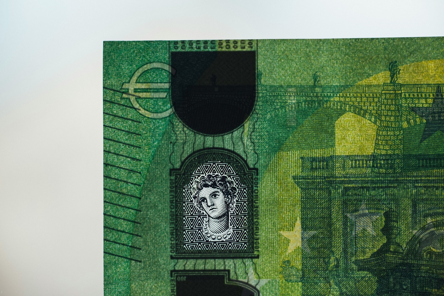 Χριστουγεννιάτικη φορολοταρία: Πώς μπορείτε να κερδίσετε 100.000 ευρώ