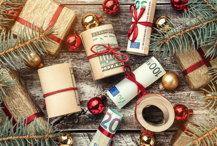 Δώρο Χριστουγέννων 2025 & Επίδομα ΔΥΠΑ: Πότε πληρώνονται, ποιοι το χάνουν και η «παγίδα» με τις μέρες εργασίας