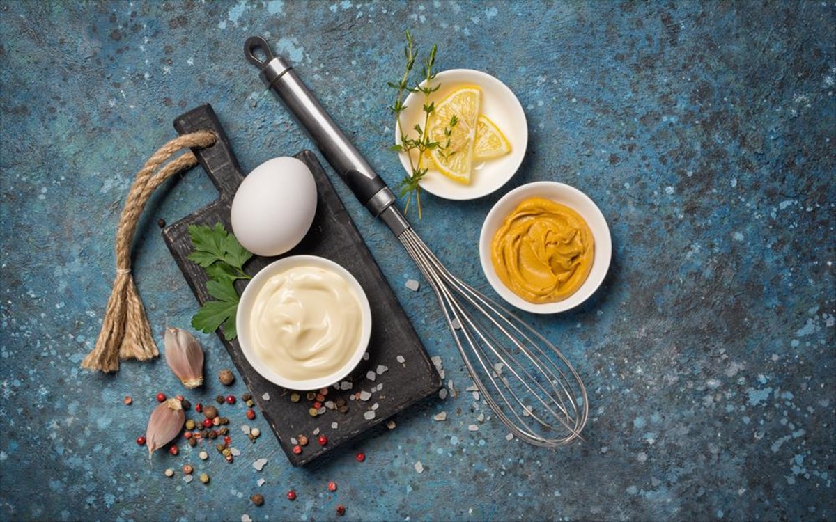 Έκοψε η μαγιονέζα; Μην την πετάξεις! Το κόλπο για να τη σώσεις σε 2 λεπτά (και η τέλεια συνταγή)