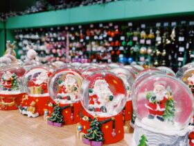 Ανοιχτά καταστήματα και σούπερ μάρκετ την Κυριακή 28/12 - Το ωράριο