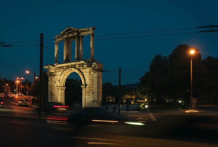 Ξέρεις από πού είναι το αμάξι μπροστά σου; Αποκωδικοποιώντας τις ελληνικές πινακίδες