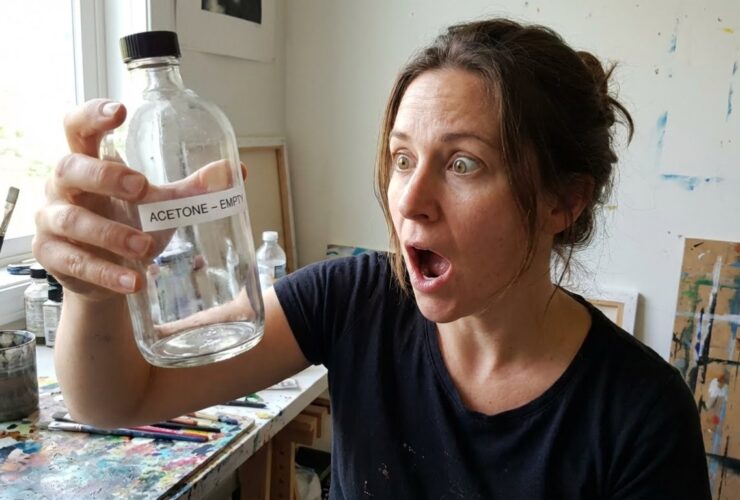 Ξεμείνατε από ασετόν; 5 σπιτικά υλικά που αφαιρούν το μανό (Το #3 το έχετε σίγουρα στο μπάνιο)