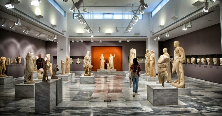 Πότε η είσοδος στα μουσεία είναι δωρεάν και ποιοι δεν πληρώνουν ποτέ