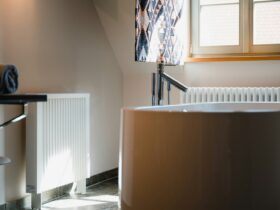 Το απλό τρικ με το αλουμινόχαρτο που οι υδραυλικοί δεν σου λένε: Ζέστη τζάμπα!