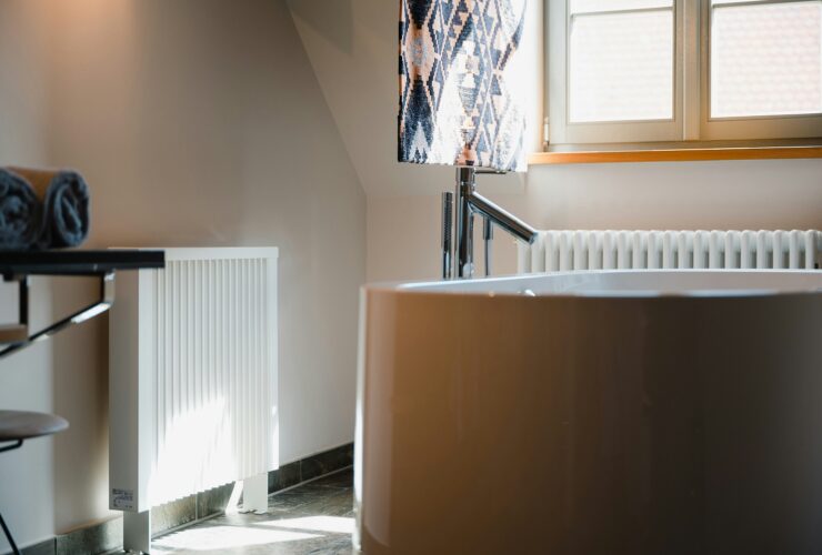 Το απλό τρικ με το αλουμινόχαρτο που οι υδραυλικοί δεν σου λένε: Ζέστη τζάμπα!