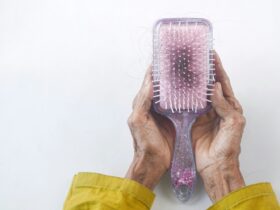 Ανατροπή στην τριχόπτωση: Τα μαλλιά δεν μεγαλώνουν όπως νομίζαμε – Η ανακάλυψη που αλλάζει τα πάντα