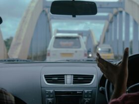 Τέλη κυκλοφορίας 2026 με το μήνα: Πώς να γλιτώσετε χρήματα με την «ψηφιακή άρση»