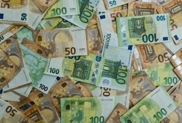 Δώρο Πάσχα 2026: Υπολογίστε μόνοι σας το ποσό βήμα-βήμα – Πότε η πληρωμή