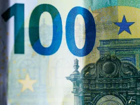 Μην αφήνεις τα χρήματα στην τράπεζα: 3 τρόποι να επενδύσεις έξυπνα το πρώτο σου κατοστάρικο