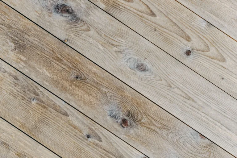 Πώς να επιλέξετε laminate δάπεδο: τι να προσέξετε πριν την αγορά