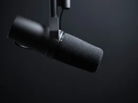 Πώς να ξεκινήσεις το δικό σου podcast με μηδενικό budget