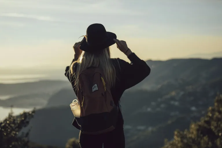 Πώς να κάνεις solo traveling με ασφάλεια το 2026