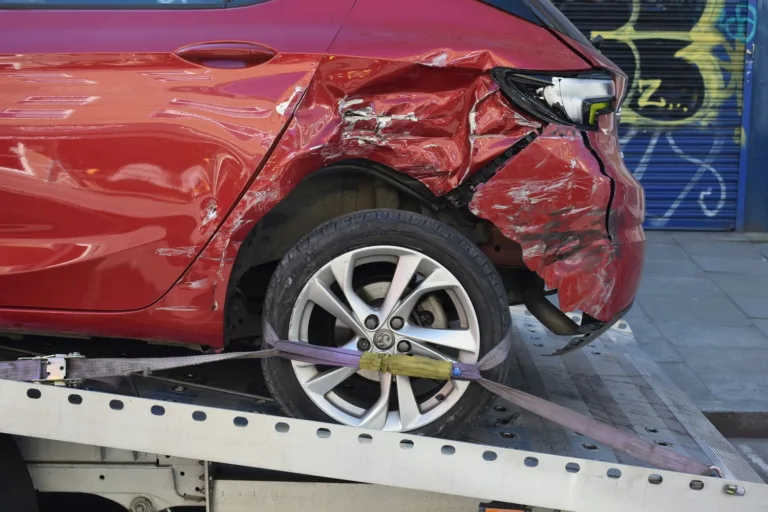 Μετά το τρακάρισμα: Τι κάνεις και τι όχι