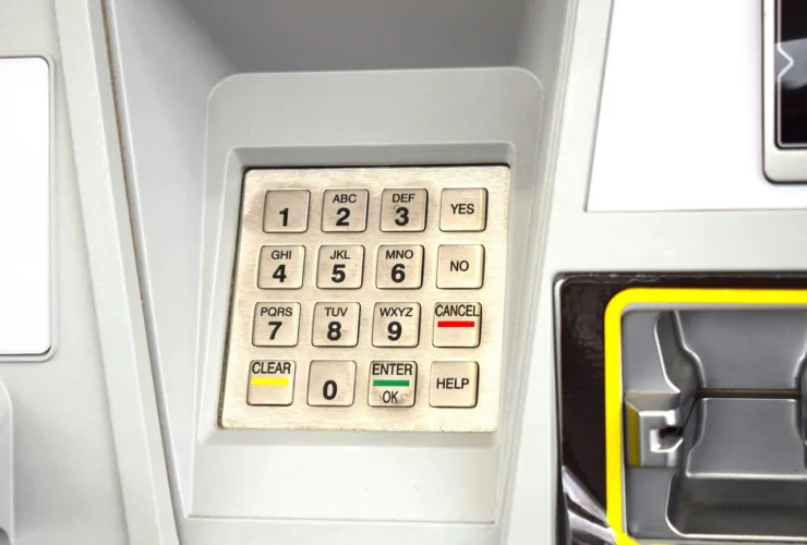 Εθνική Τράπεζα: Πώς να γλιτώσετε προμήθειες με τη συνδρομή των 0,80€