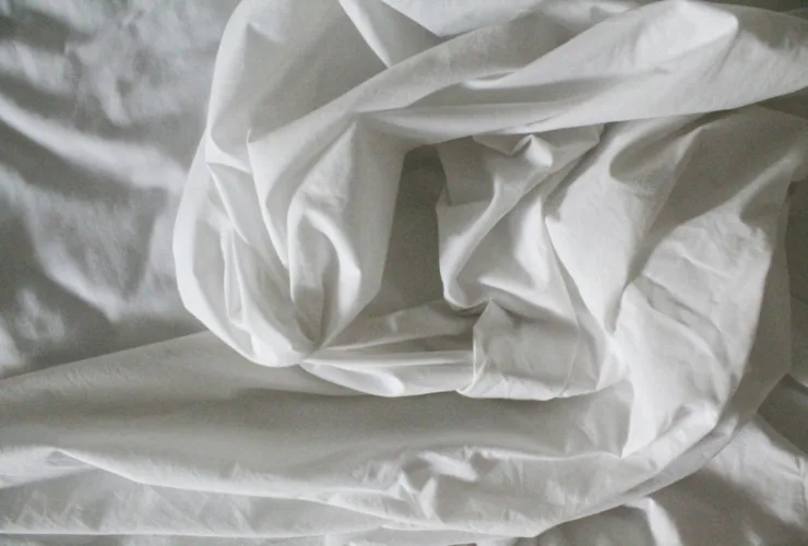 Το μυστικό του καλού ύπνου κρύβεται… στα σεντόνια σου