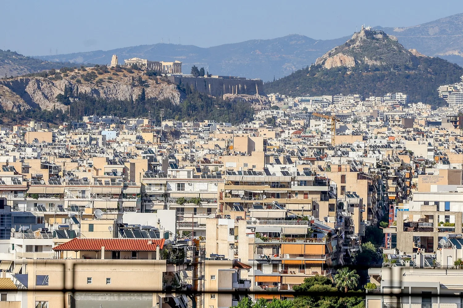 Δωρεάν αντλίες θερμότητας και ηλιακοί: Ποιοι μπαίνουν στο Κοινωνικό Κλιματικό Ταμείο