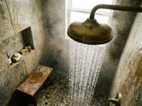 Αντίο στη "ντουζιέρα-ιταλικού τύπου": Η επανάσταση του 2026 έρχεται από τα πολυτελή Spa