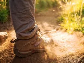 Silent walking: Η νέα συνήθεια ευεξίας που βελτιώνει ψυχική υγεία και συγκέντρωση