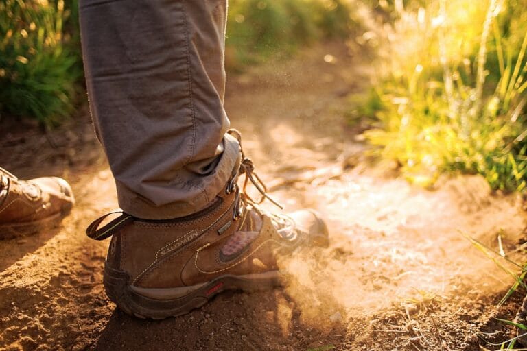 Silent walking: Η νέα συνήθεια ευεξίας που βελτιώνει ψυχική υγεία και συγκέντρωση