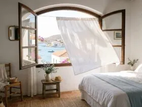 Σεντόνι που φυσάει από τον άνεμο