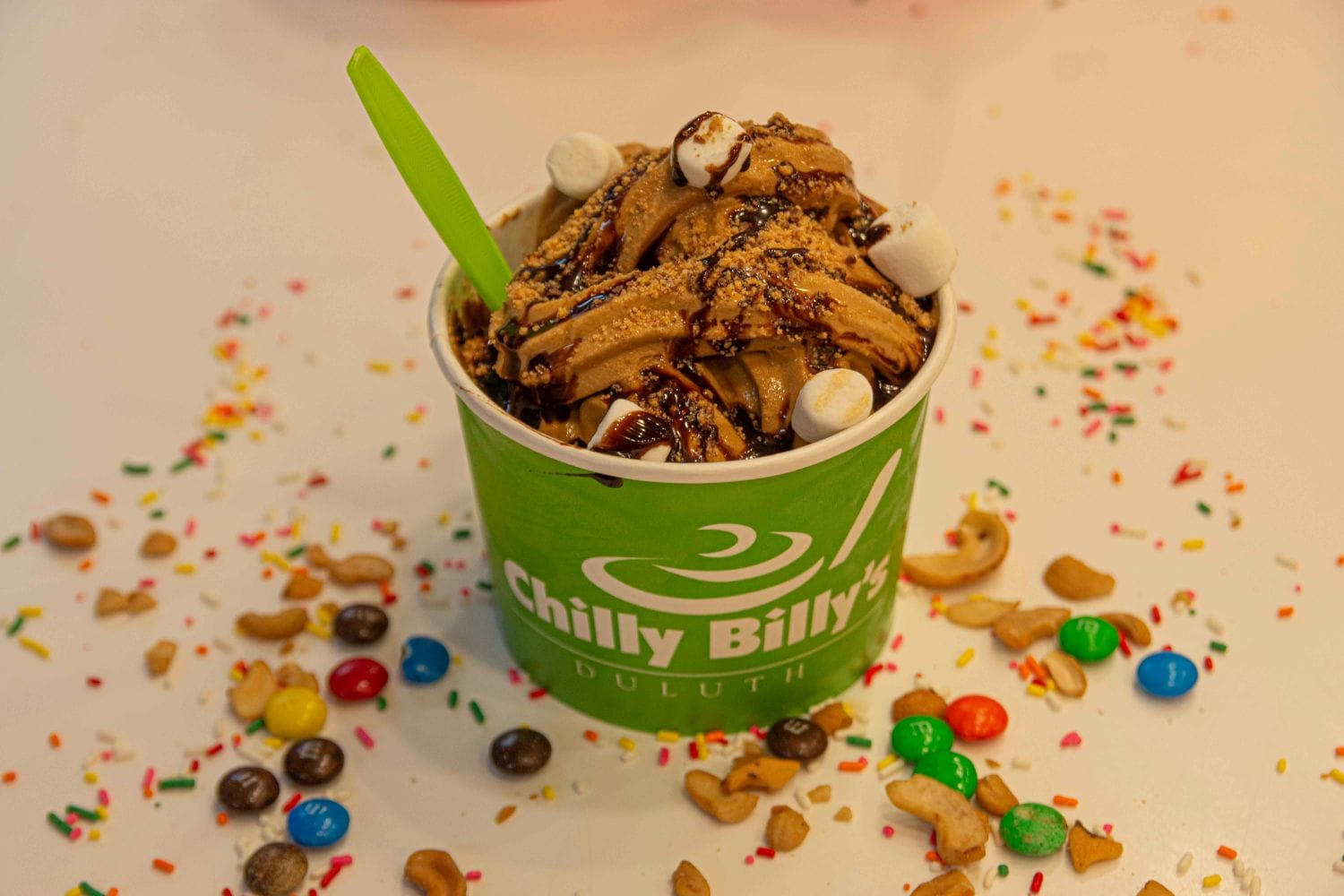 Frozen yogurt ή παγωτό; Ποιο είναι τελικά πιο υγιεινό