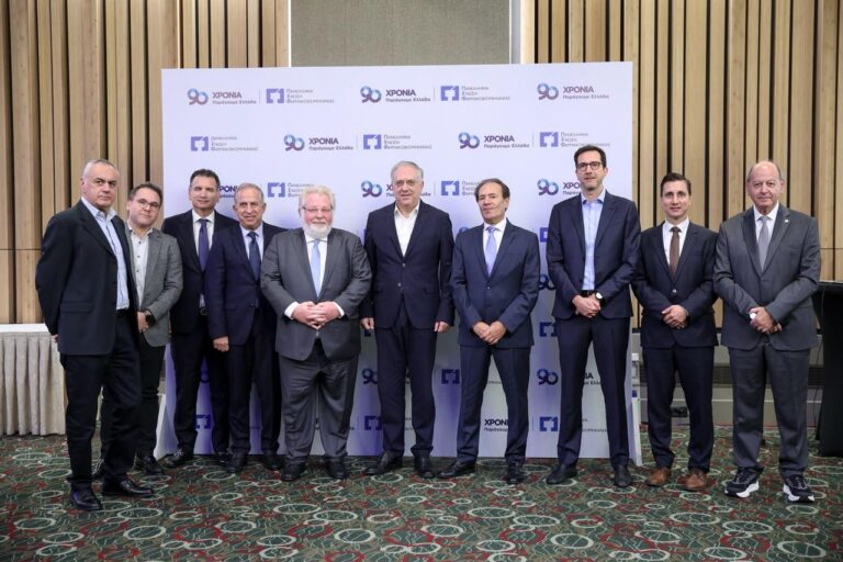 Αναπτυξιακός νόμος: Στροφή στη μεταποίηση και τη φαρμακοβιομηχανία με ετήσιες προκηρύξεις 150 εκατ. ευρώ